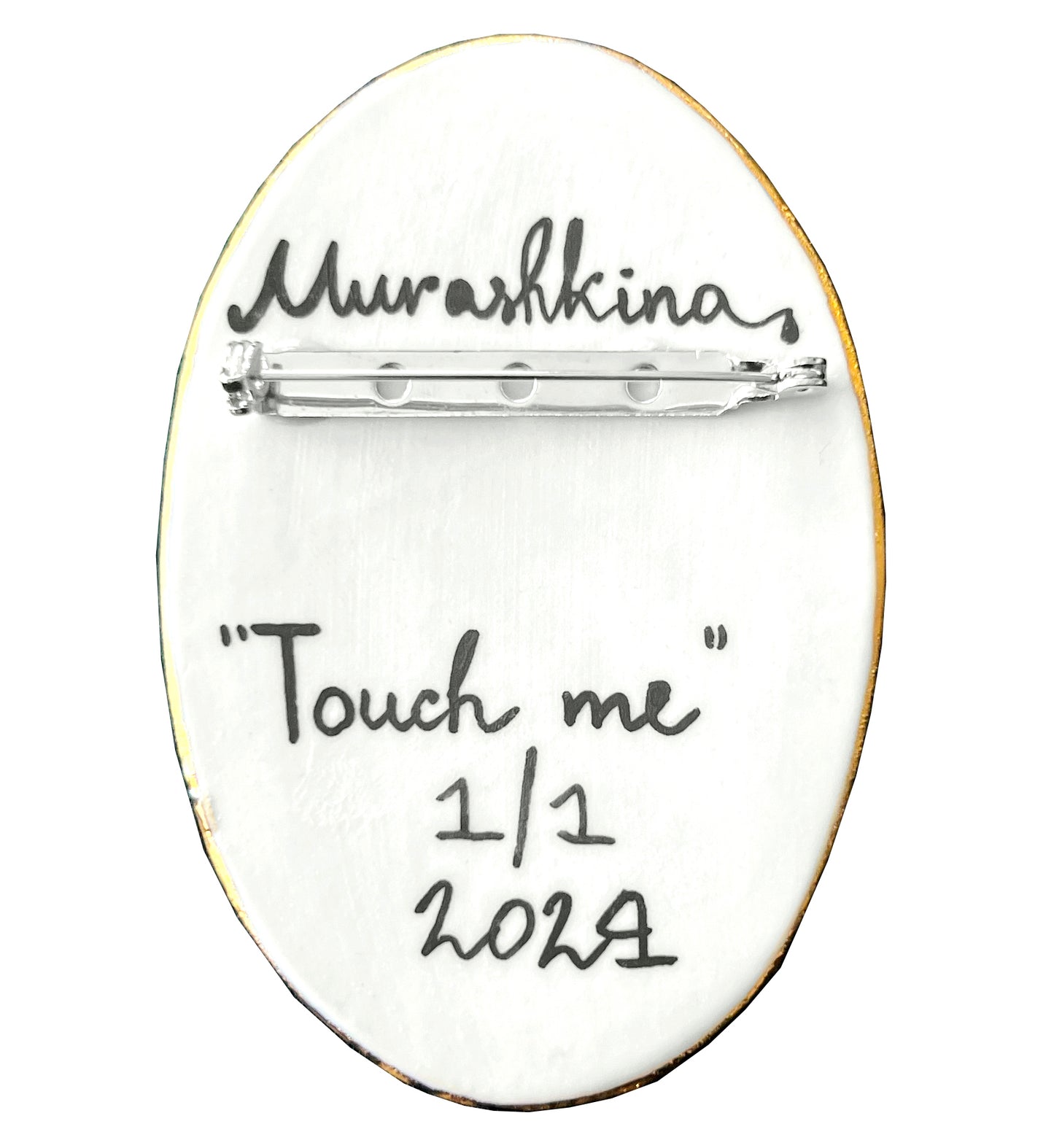 Touch Me, a porcelain brooch by Nina Murashkina