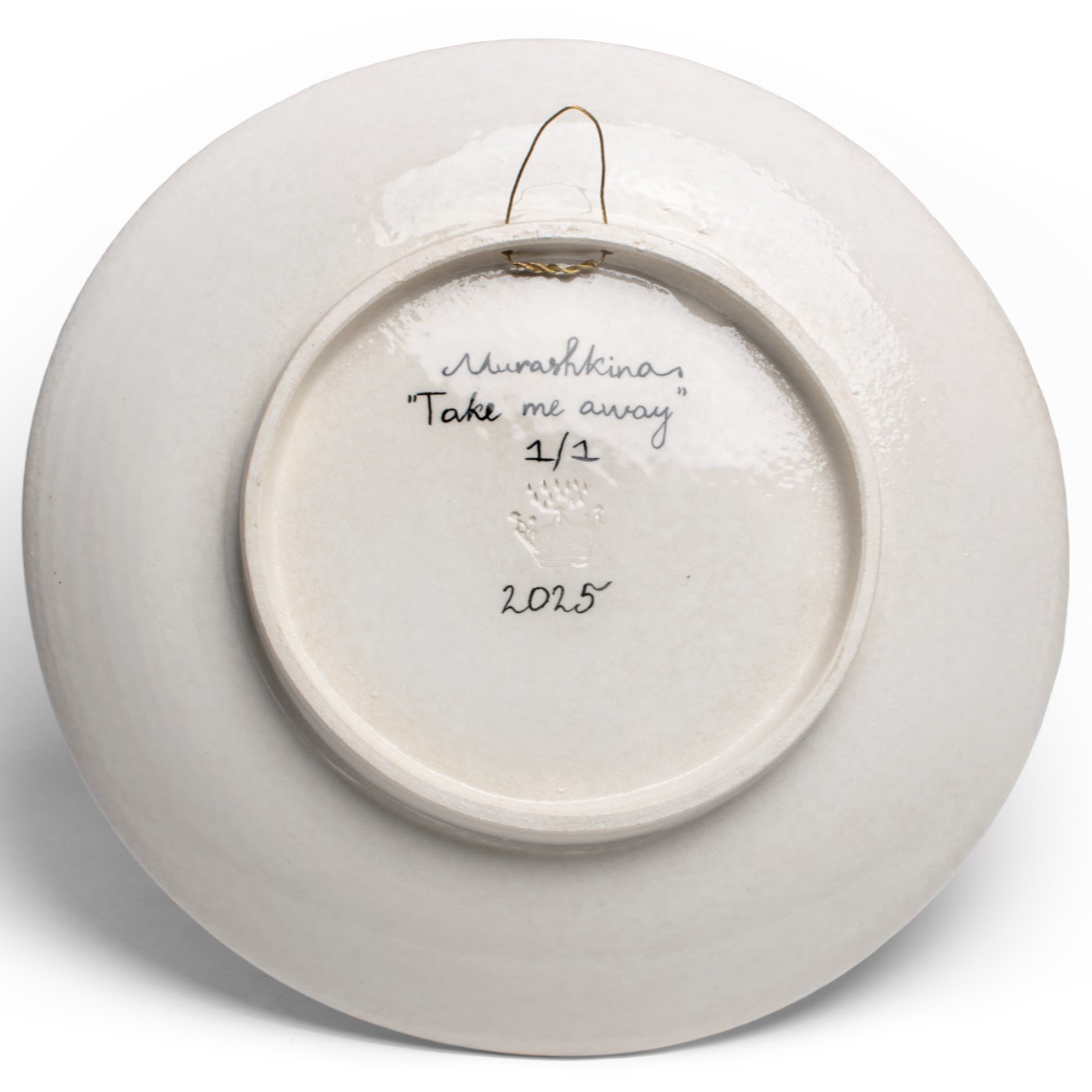 Take me away, Ceramic Plate by contemporary Ukrainian artist Nina Murashkina, back